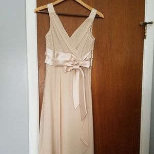 Chiffon cocktail dress. Fully lined. Size 6